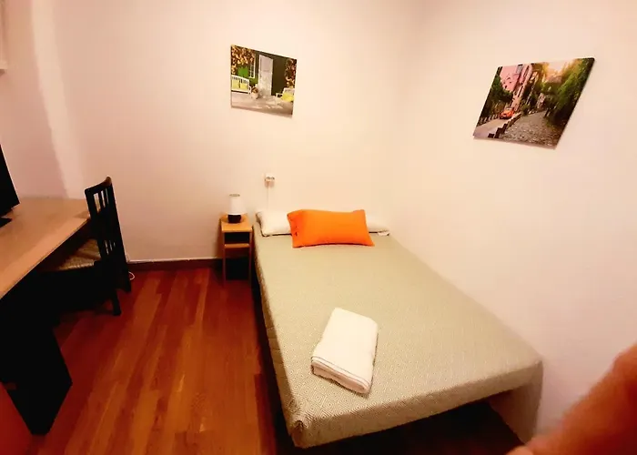 Habitacion Centrica En Pamplona